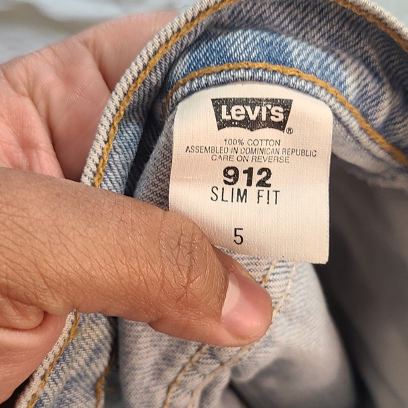 Levi's Light Blue Jean Shorts - Picture 4 of 4